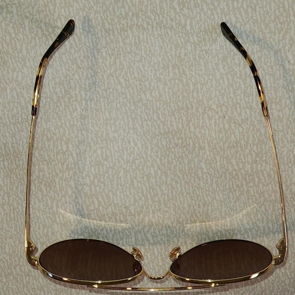 Designer Tom Ford Sunglasses Authentic - Picture 7 of 17